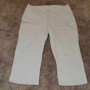 Columbia PFG Capri fishing pants size 8